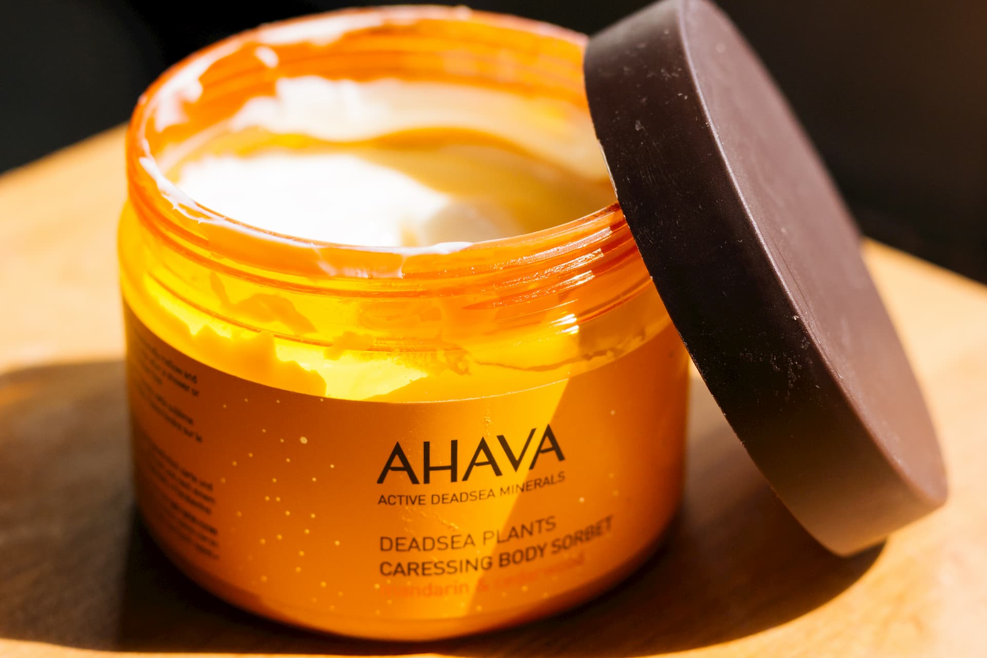 Уход за телом с берегов Мертвого моря от AHAVA